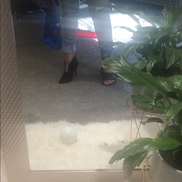 Velvet booties - Picture 4 of 5